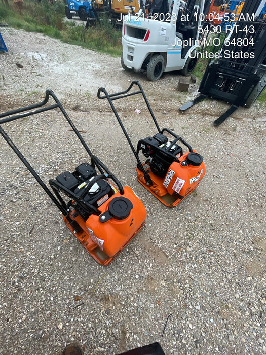 2022 Multiquip MVC88VTHW Plate Compactor, 20", w/Water Tank, Honda GX160