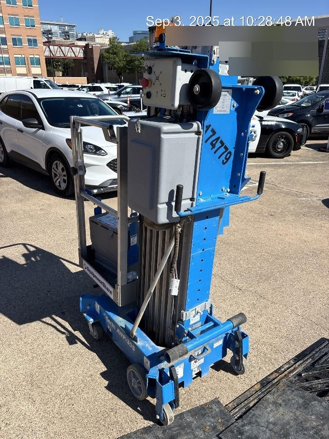 2021 GENIE AWP-30S DC