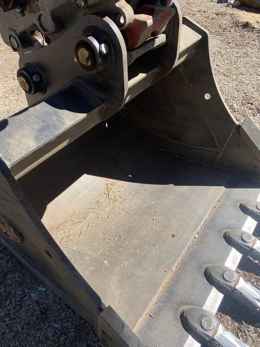 2022 GEITH 48" HD bucket 25k - 35k - Geith