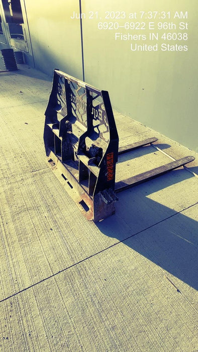 2022 PALADIN 48" Pallet Forks - Paladin