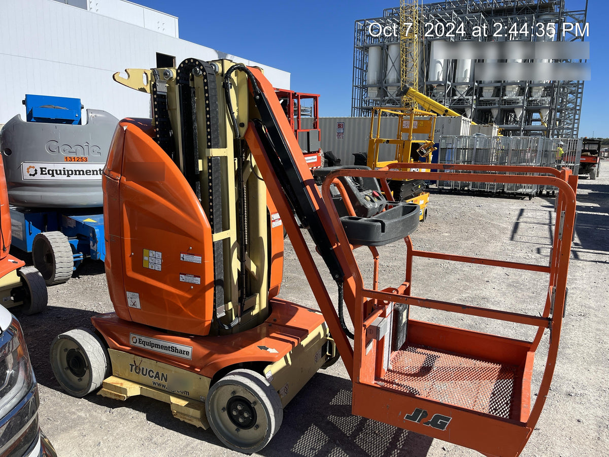 2019 JLG T26E