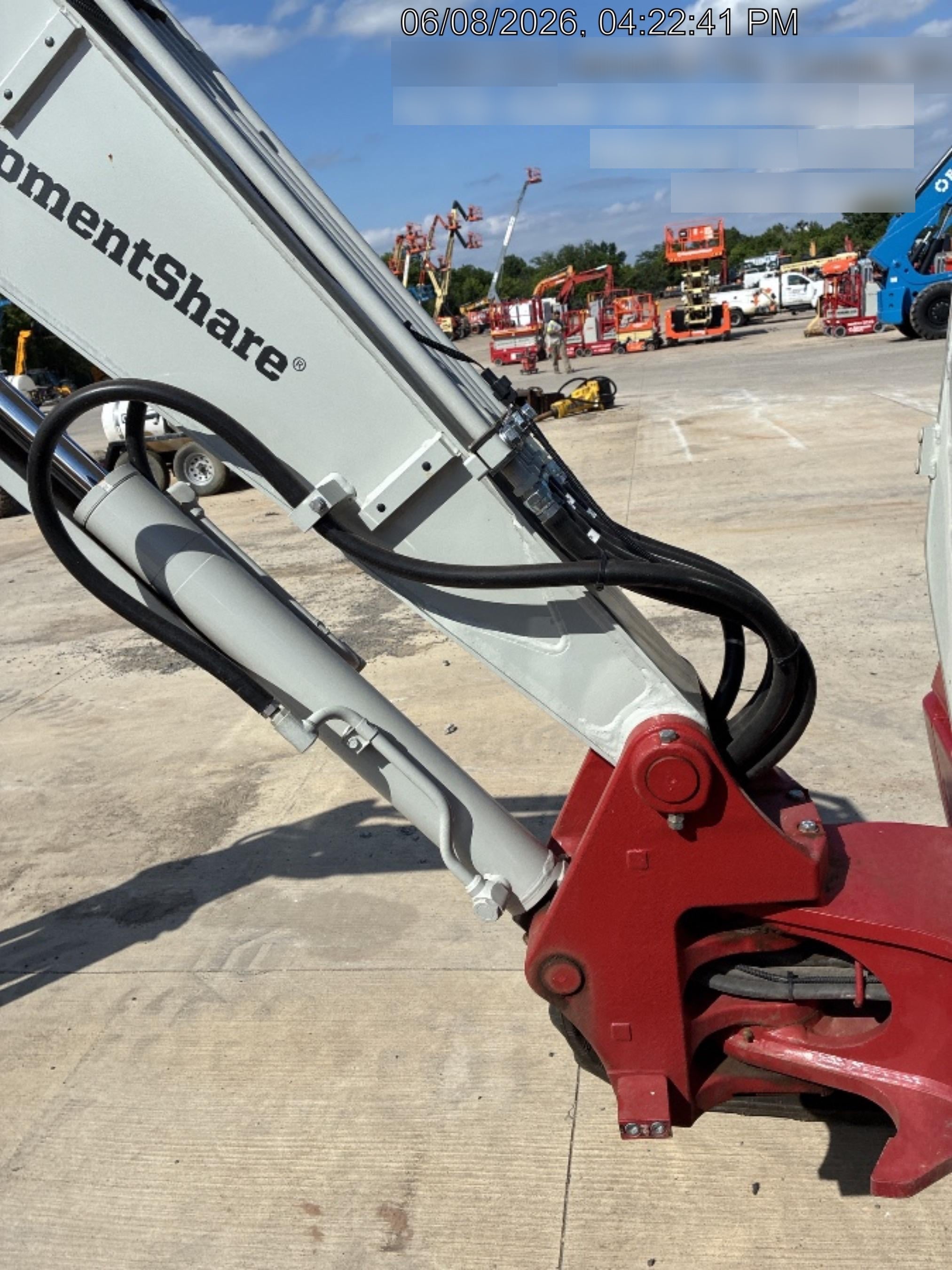 2025 TAKEUCHI TB235-2CR