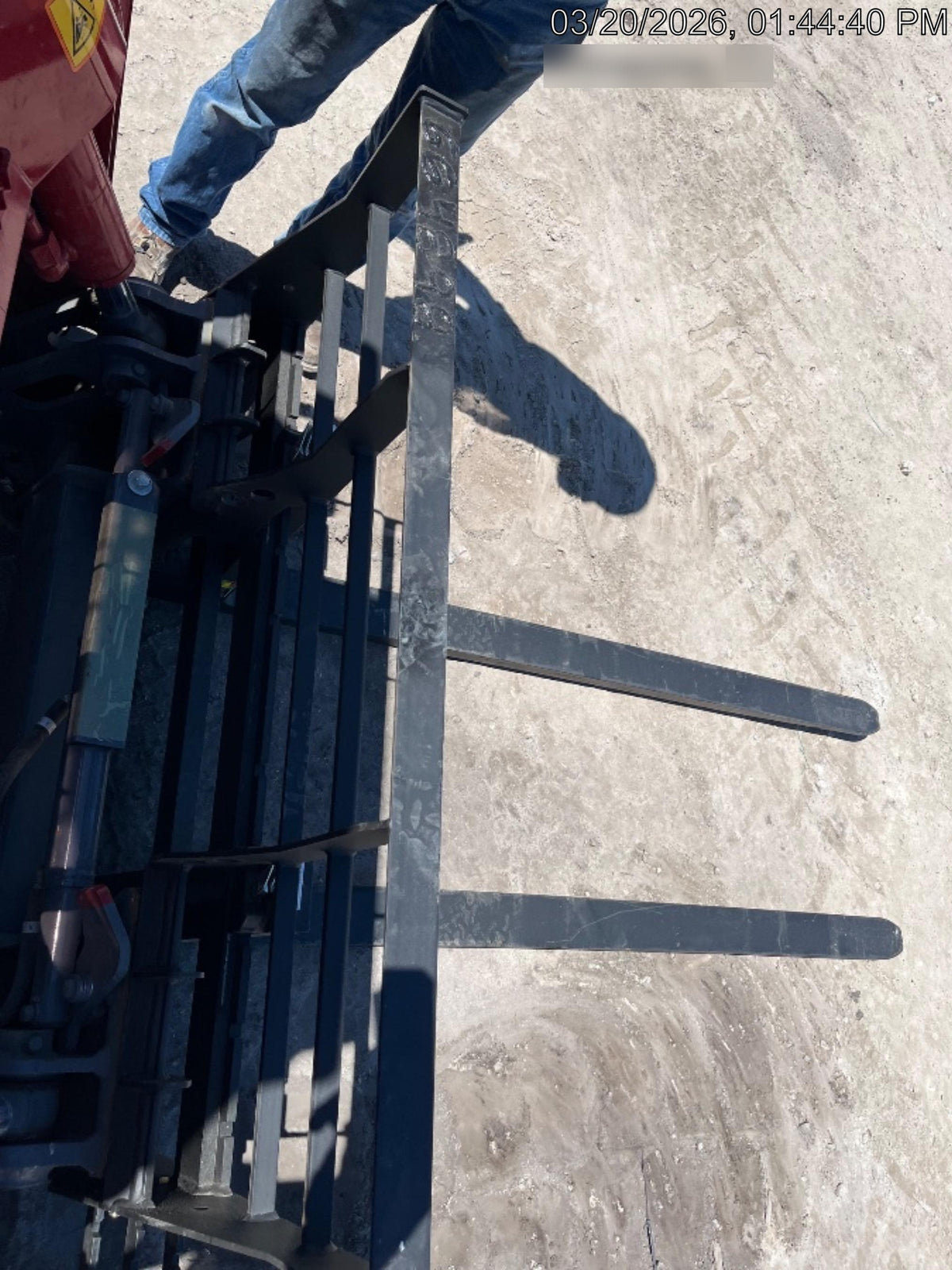 2026 ARROW MATERIAL HANDLING 72" Pallet Forks - Arrow