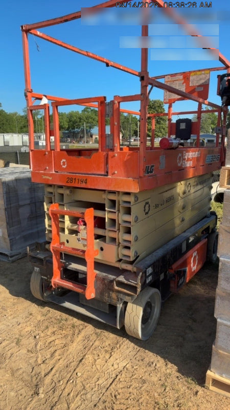 2022 JLG ES3246
