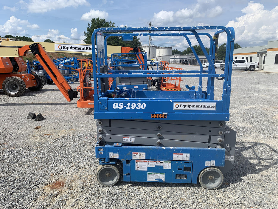 2019 Genie GS-1930 Fixed Rails with Chain Entry