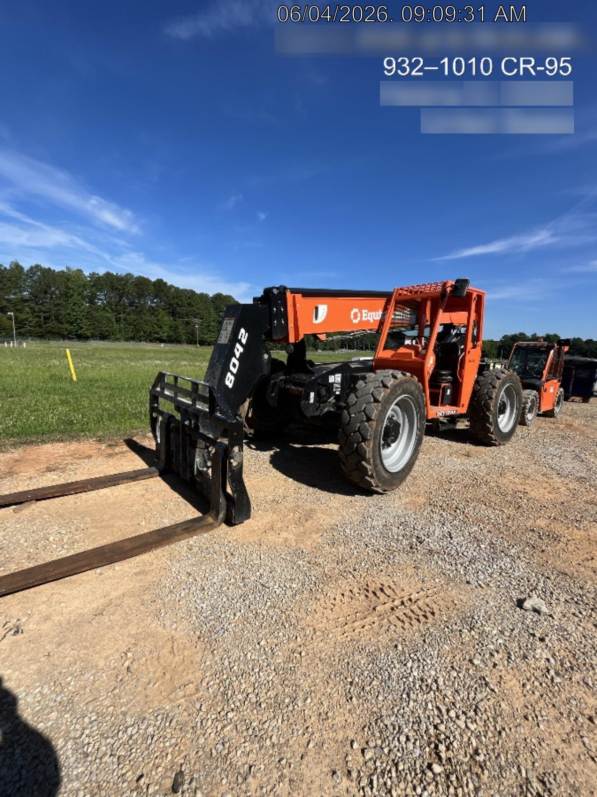 2024 SKYTRAK 8042