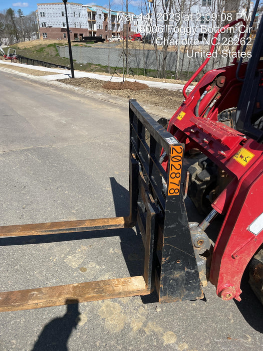 2022 ARROW MATERIAL HANDLING 60" Pallet Forks - Arrow