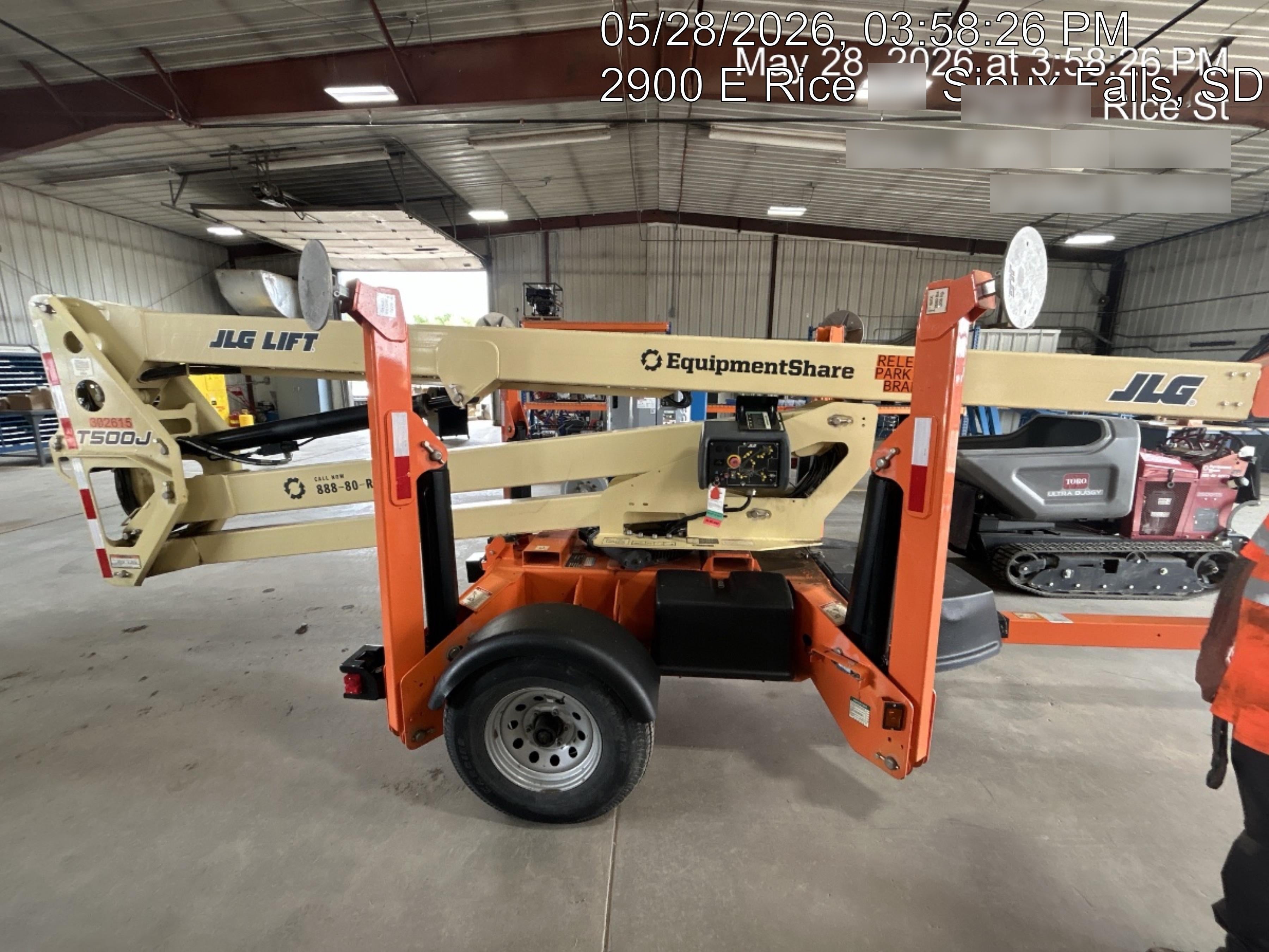 2023 JLG T500J