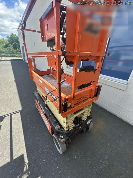 2022 JLG ES1932