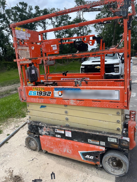 2021 JLG ES1932