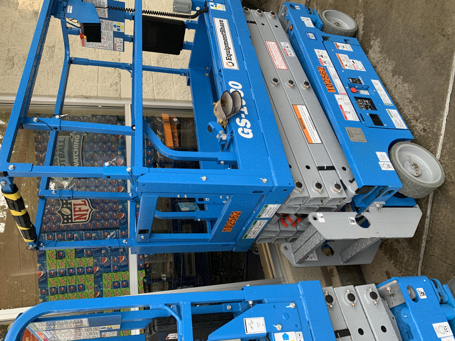 2020 Genie GS-1930 Solid Non Marking Tires, Beacon, Folding rails with half height swing gate, 800W Inverter