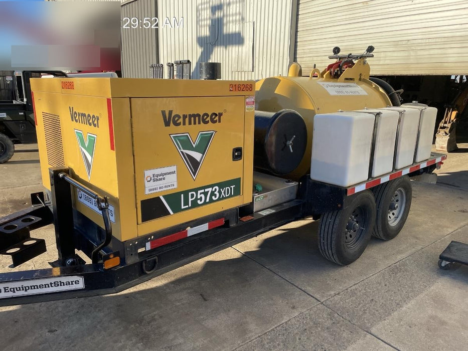2022 Vac-Tron LP573XDT T4 Koehler Diesel Engine, 500 Gallon Debris Tank, x2 100 Gallon Water Tanks