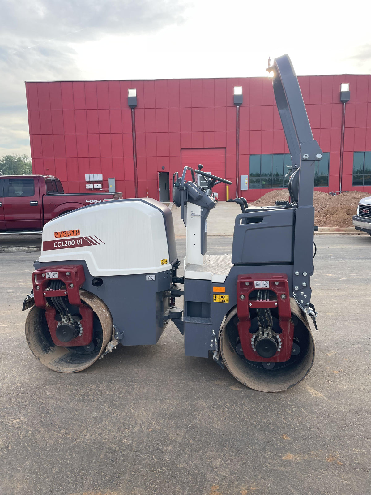 2023 DYNAPAC CC1200