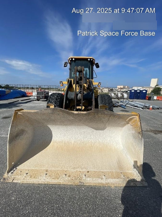2019 John Deere 624L 4yd Wheel Loader, Cab/Heat/Air, 3 Function Hydraulics, JRB Hydraulic QC, QC 4yd bucket w/smooth cutting edge, QC Carriage, 72" Fork Tines, 5yr/5,000hr Powertrain and Hydraulics extended warranty