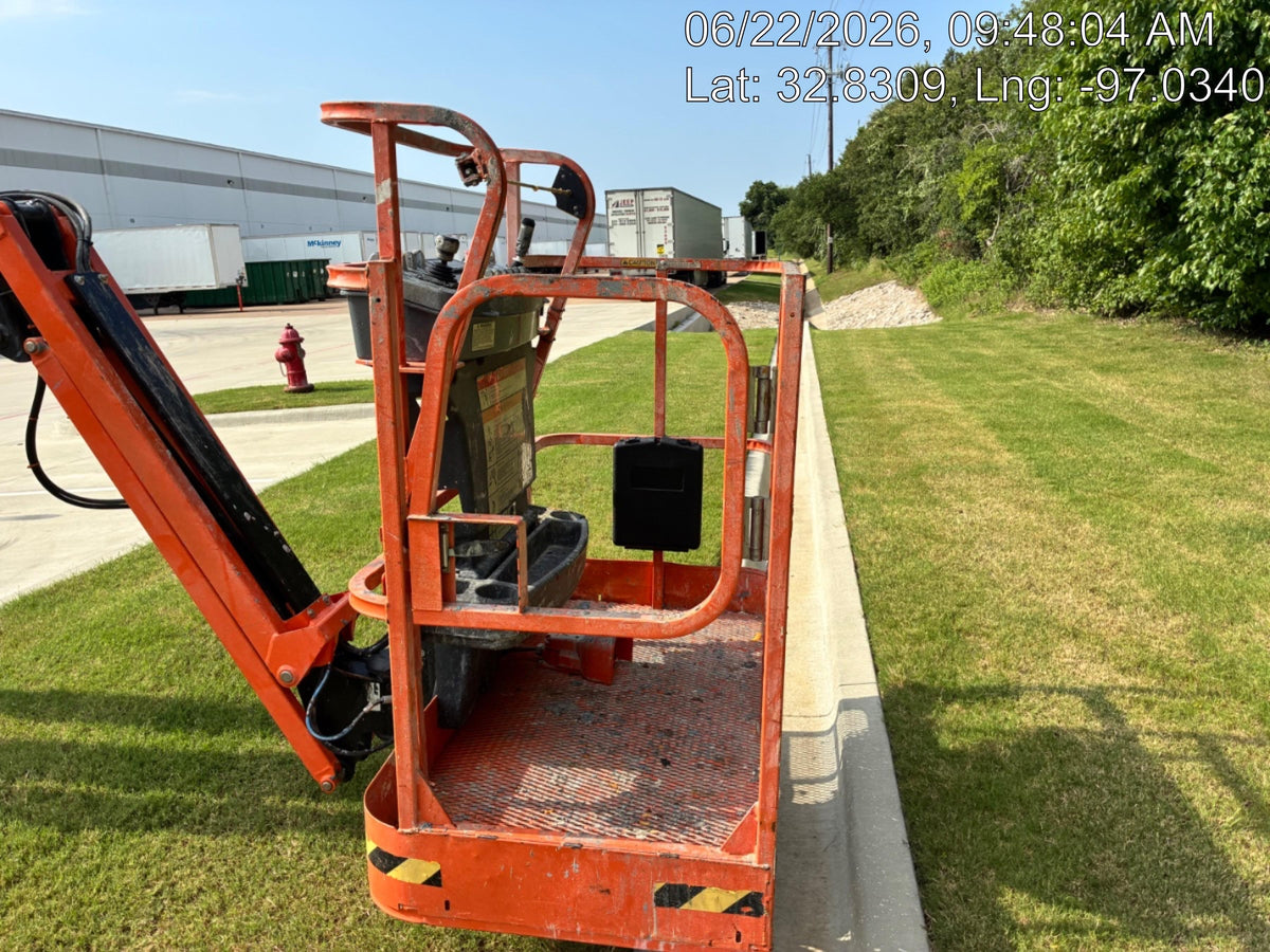 2022 JLG E450AJ