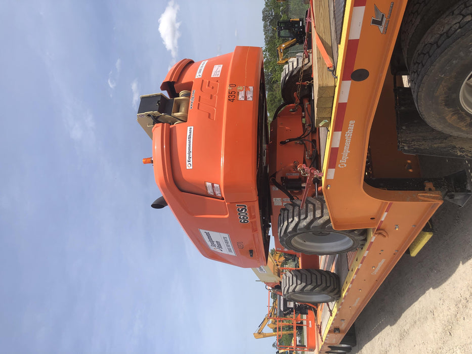 2019 JLG 660SJ