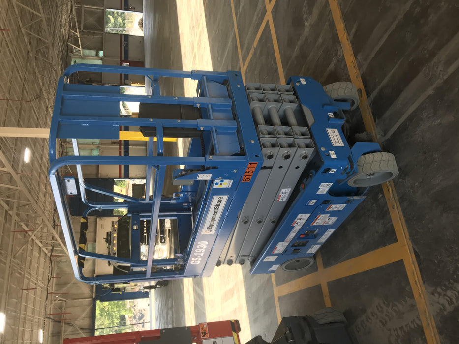 2020 Genie GS-1930 Solid Non Marking Tires, Beacon, Folding rails with half height swing gate