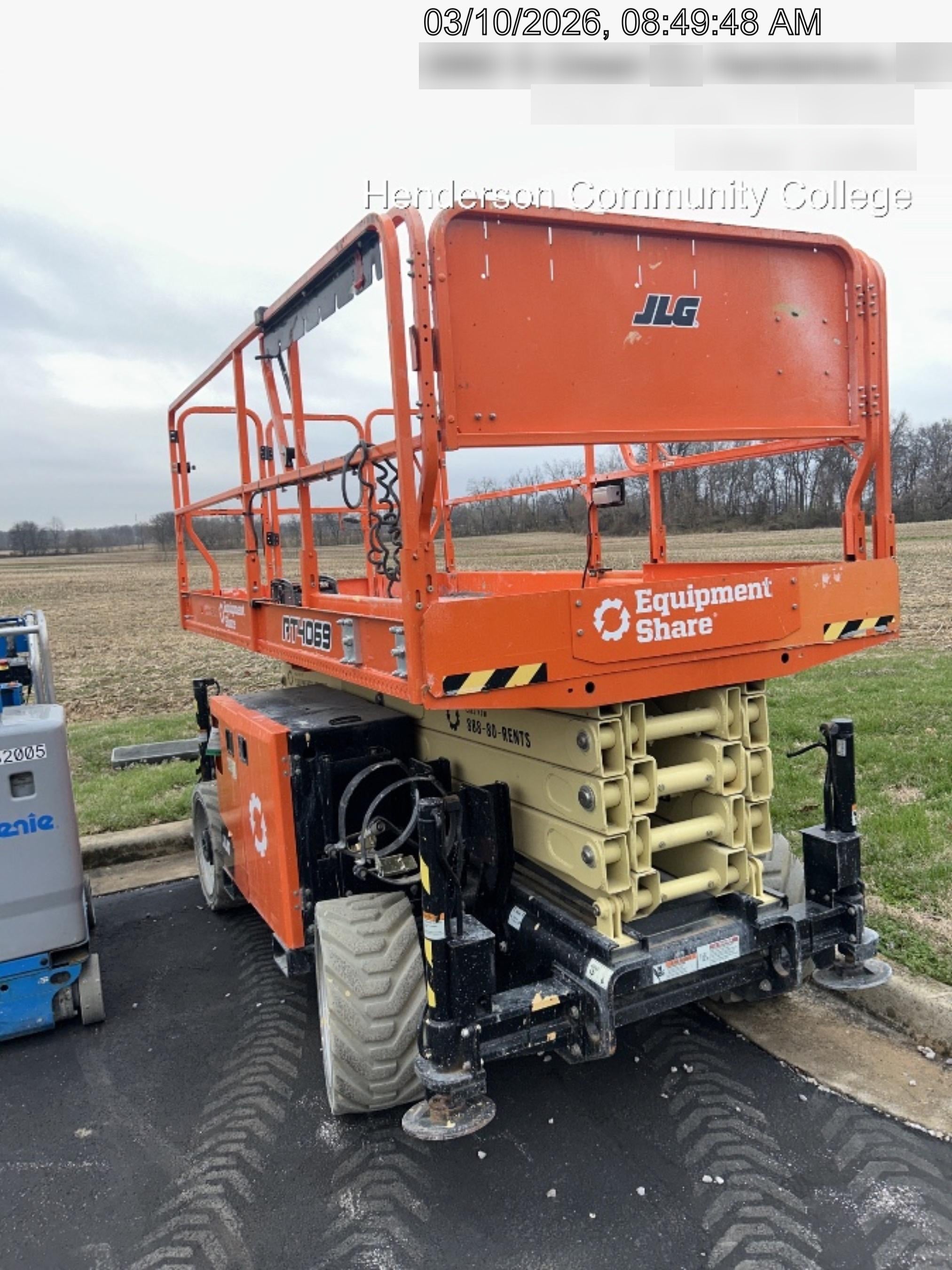 2023 JLG RT4069