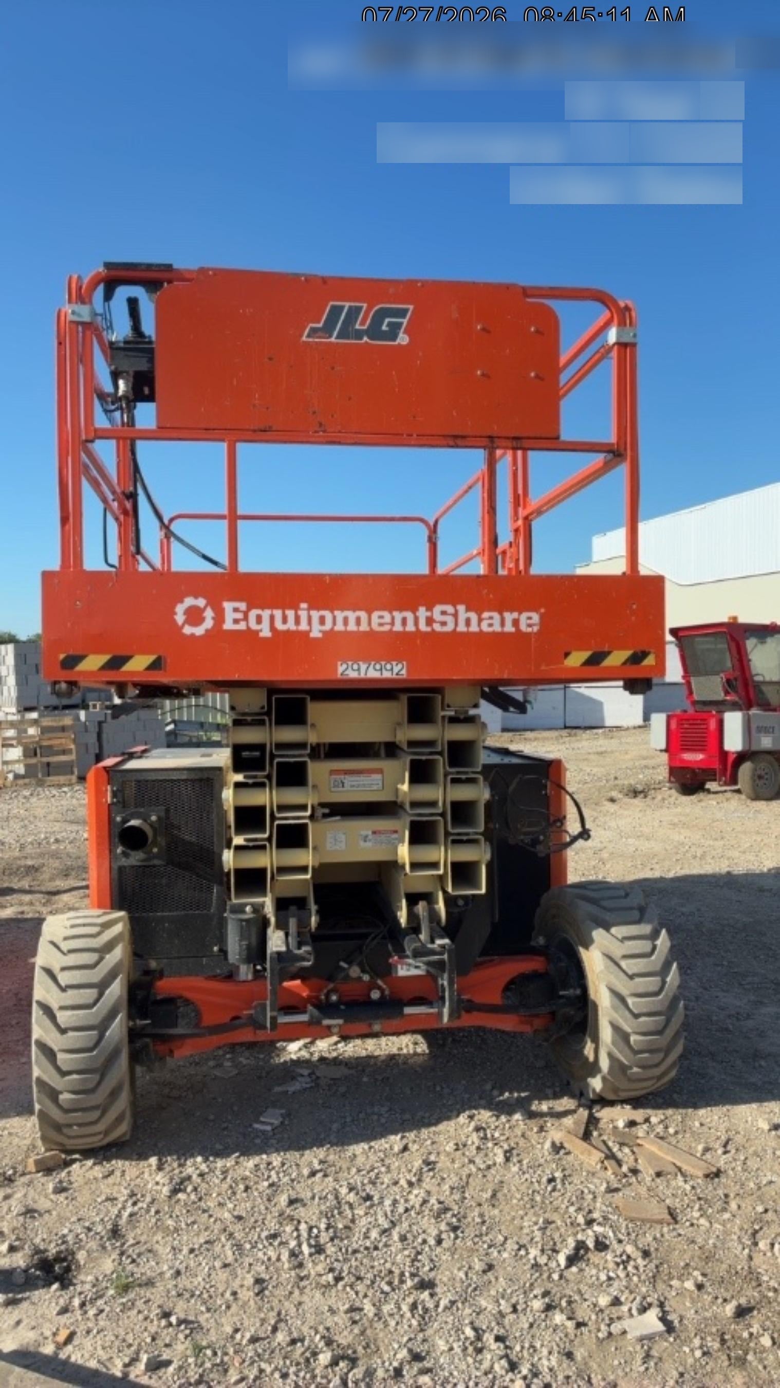 2023 JLG RT4394