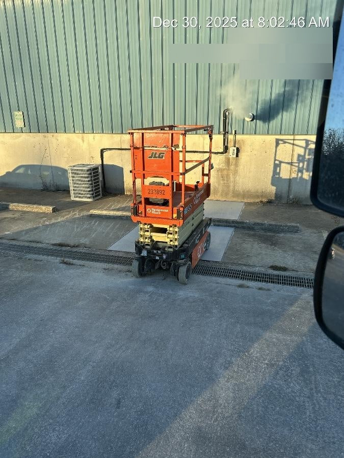 2022 JLG ES1932
