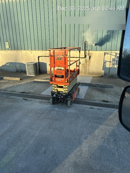 2022 JLG ES1932