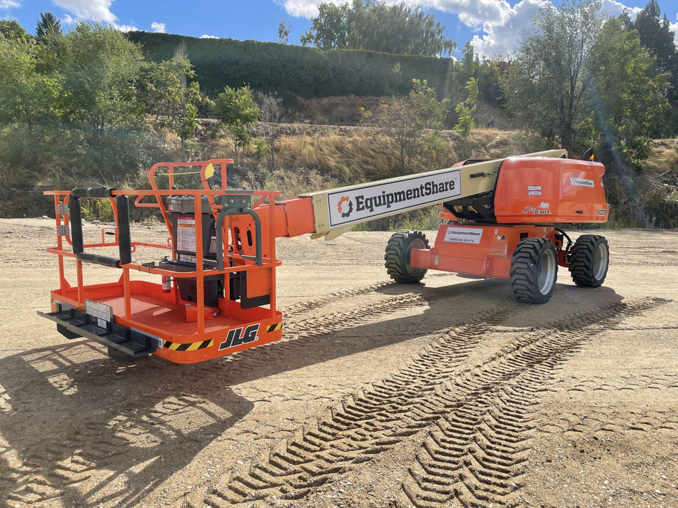 2021 JLG 600S