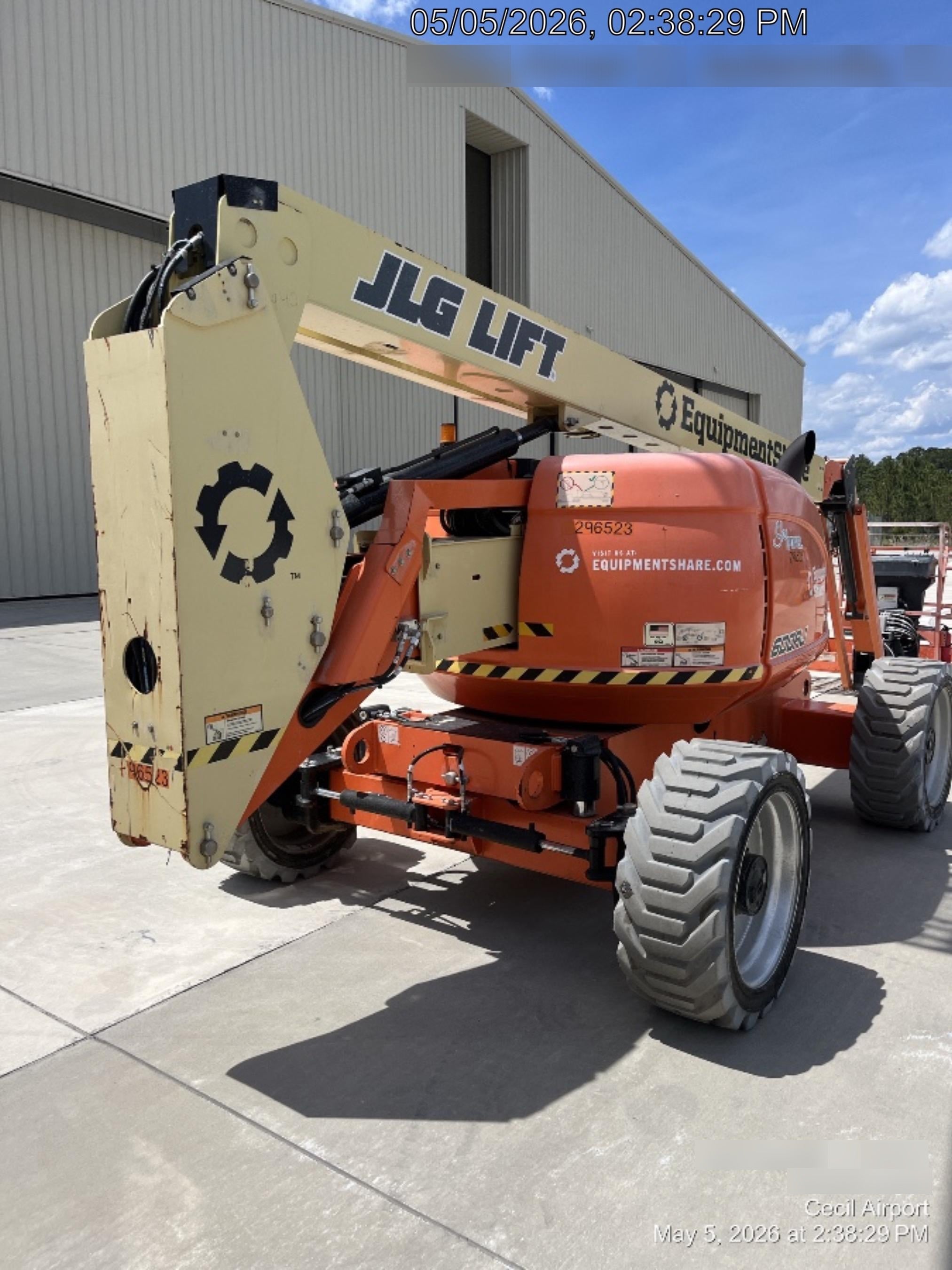2023 JLG 600AJ
