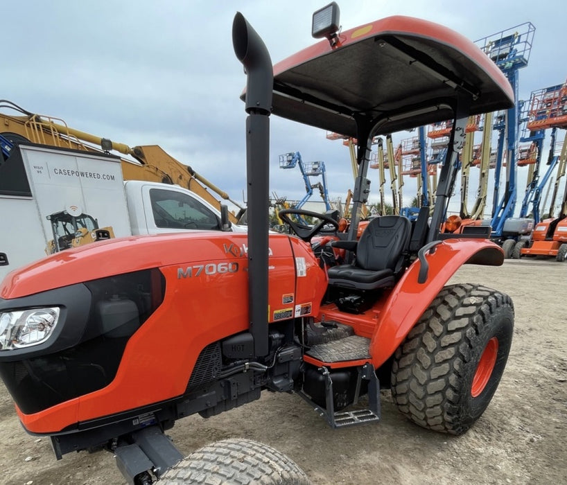 2024 KUBOTA M7060HD Canopy
