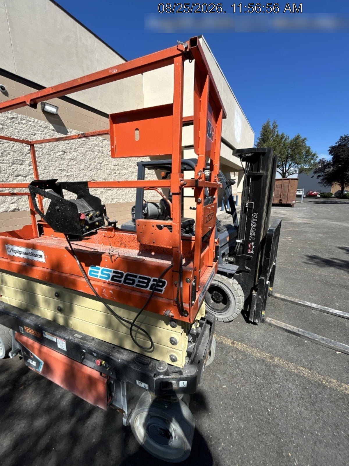 2022 JLG ES2632