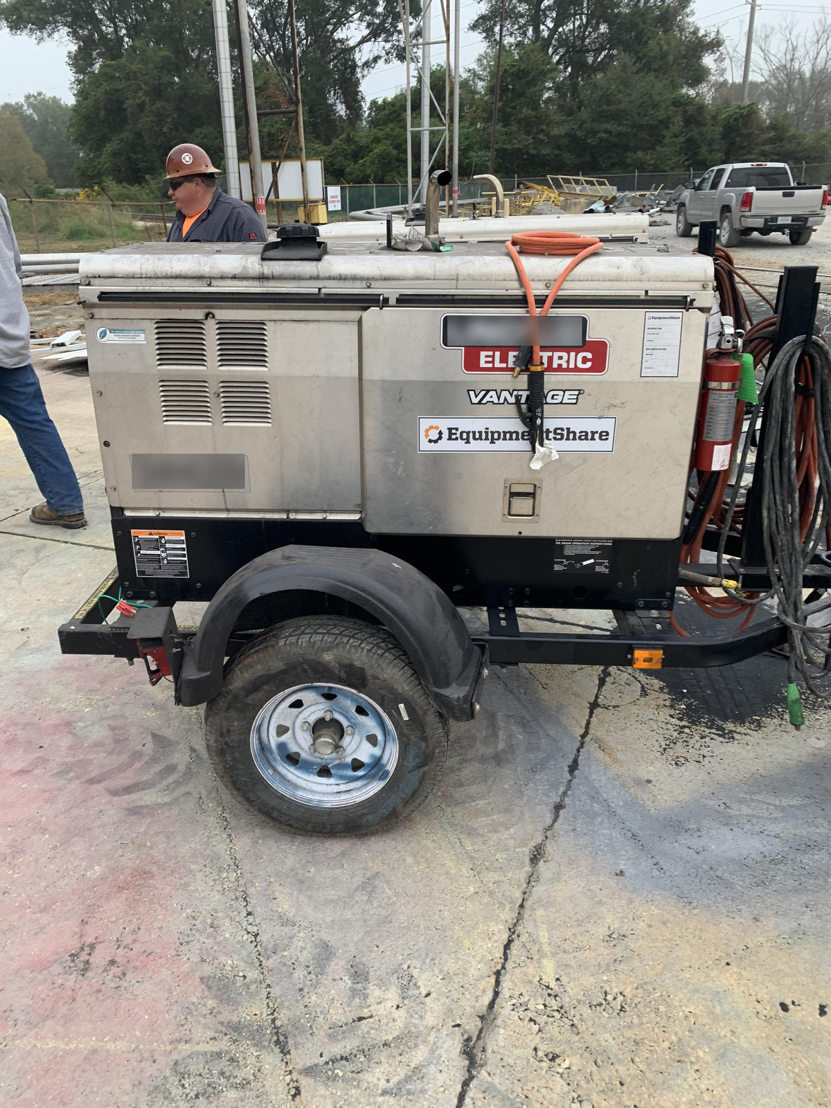 2019 Lincoln Electric Vantage 322 Welder Ready-Pak 3, Two wheel trailer, Fender and Light kit, Cable Rack