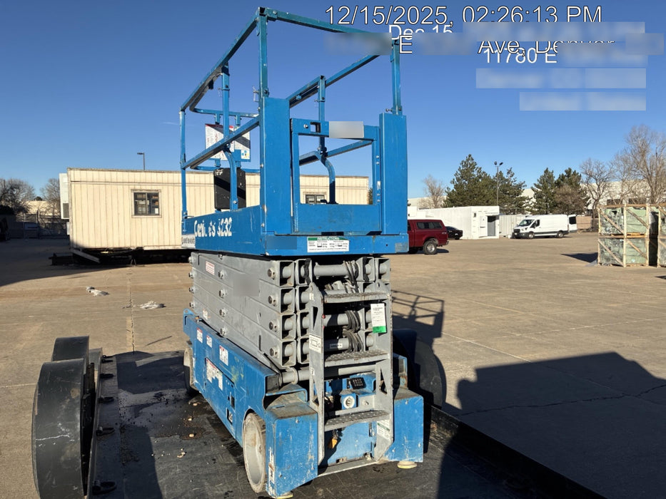 2018 Genie GS-3232 Genie GS-3232 w/Folding rails, Half height swing gate