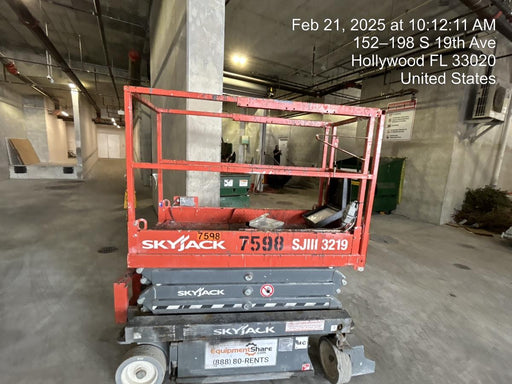 2018 Skyjack SJIII-3219 Skyjack SJIII3219 Scissor Lift w/Trojan Batteries