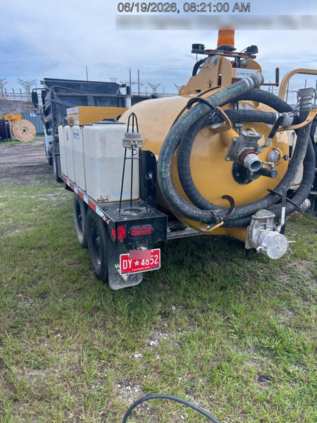 2023 Vac-Tron LP573XDT T4 Koehler Diesel Engine, 500 Gallon Debris Tank, x2 100 Gallon Water Tanks
