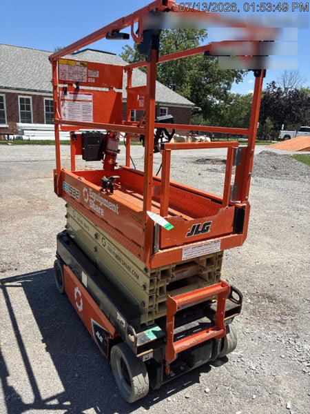 2023 JLG ES1932