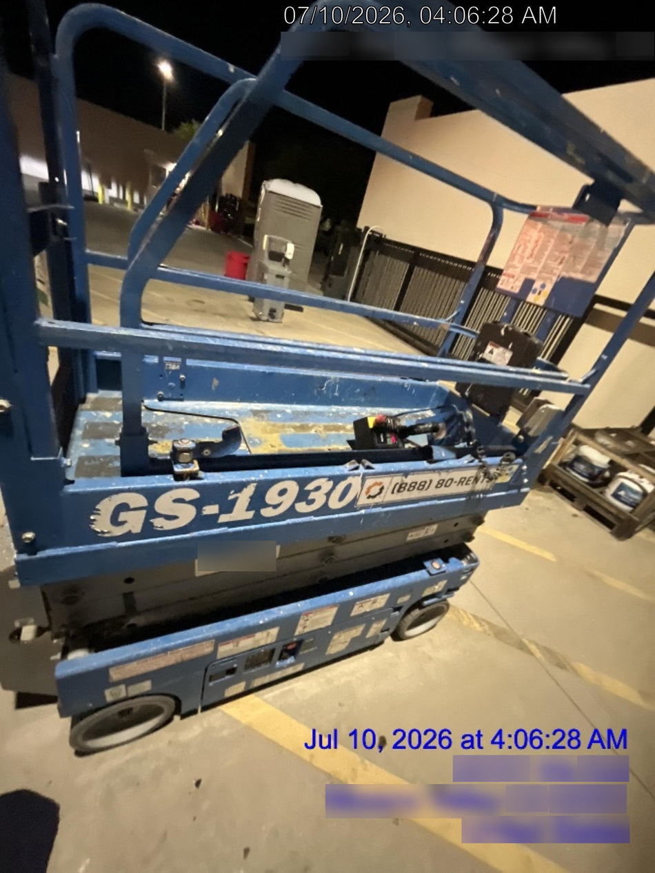 2019 Genie GS-1930 Half Height Swing Gate, 800W Inverter