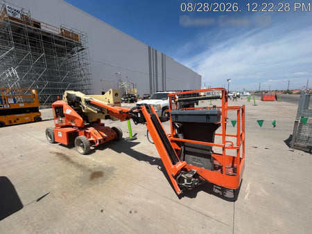 2019 JLG E400AJPN