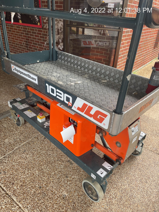 2021 JLG 1030P