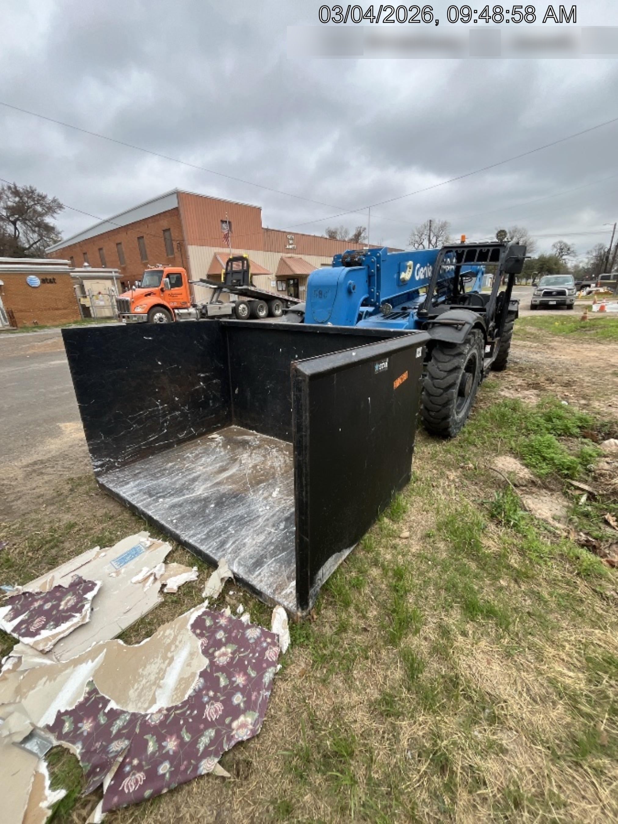 2017 Genie GTH-844 Genie GTH-844, Solid Tires, 60" carriage/forks, Open ROPS, Work Lights