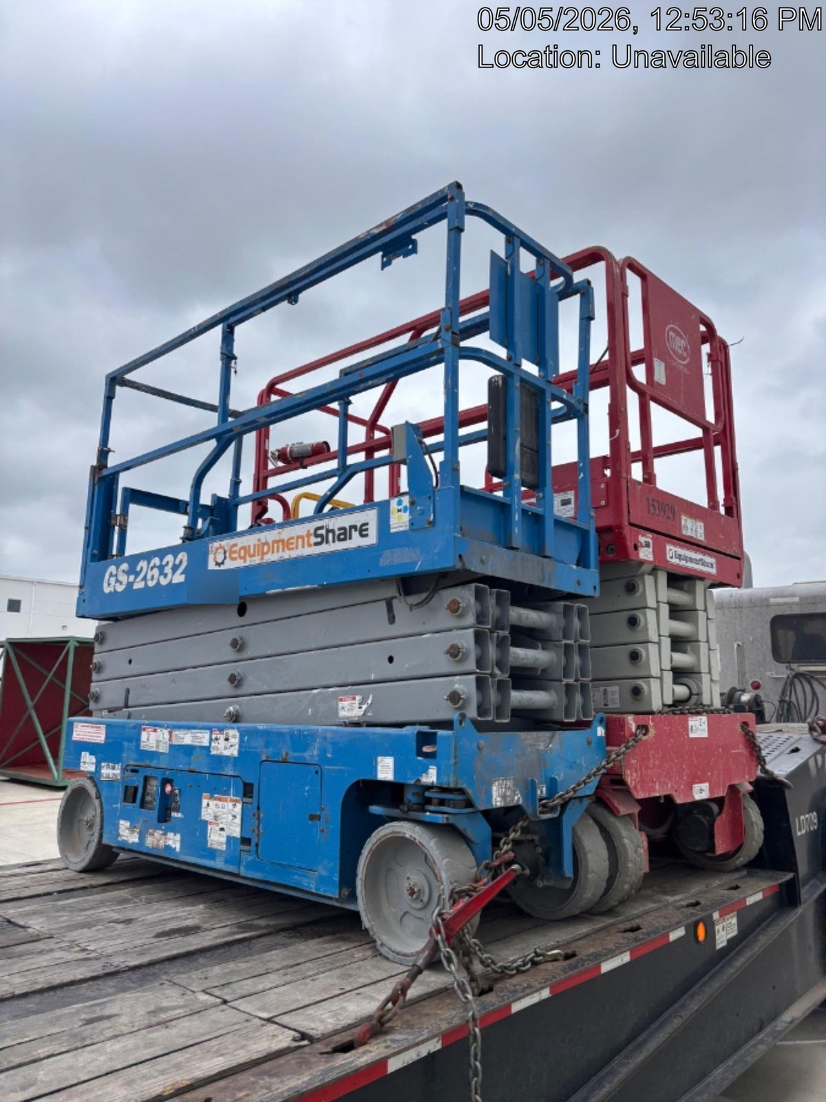 2019 Genie GS-2632 Folding rails with half height swing gate