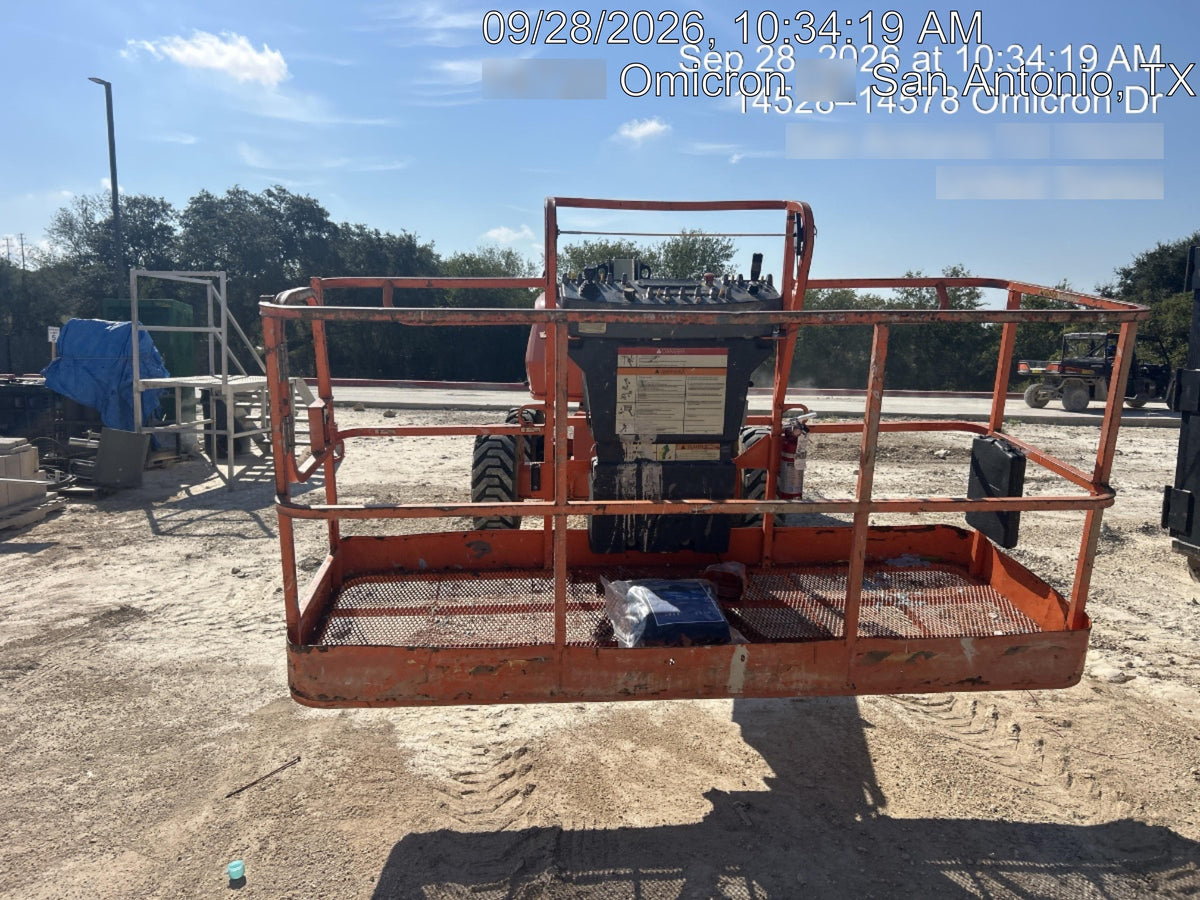 2021 JLG 400S