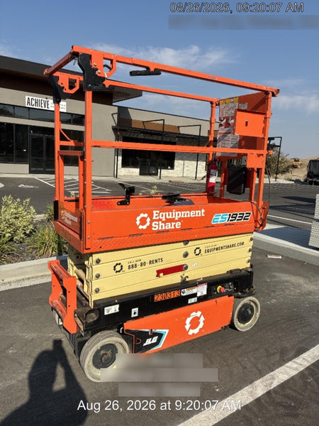 2022 JLG ES1932