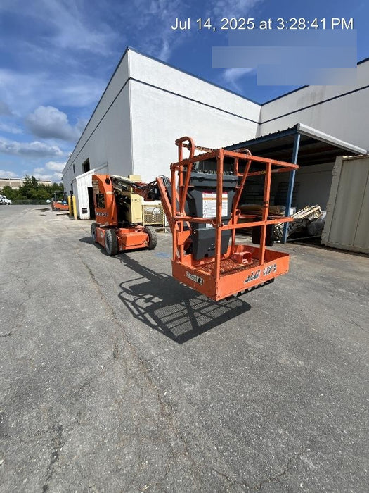 2019 JLG E300AJP