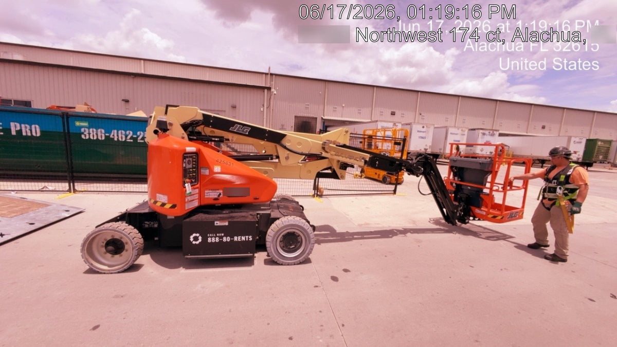2024 JLG E400AJP Narrow