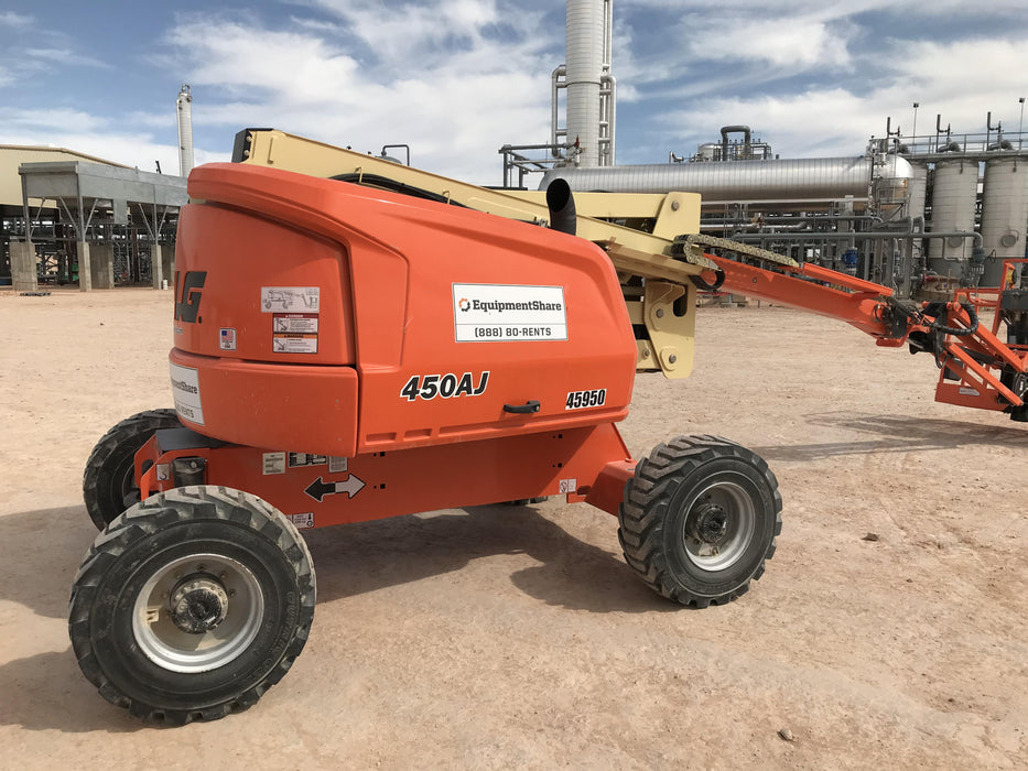 2019 JLG 450AJ