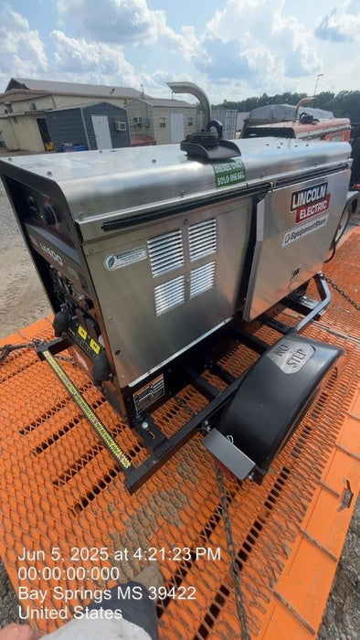 2024 Lincoln Electric LE400 Kubota V1505, Trlr, Cable Rack, Light Kit, ES Decals, T3