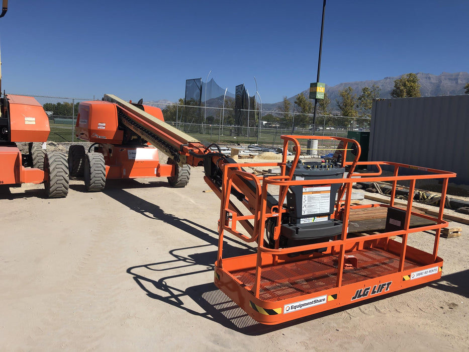 2020 JLG 660SJ