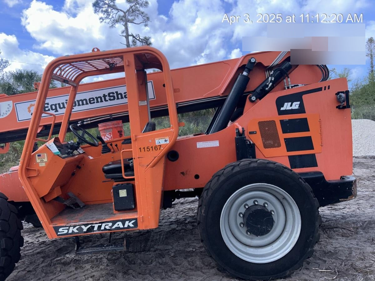 2020 SKYTRAK 8042