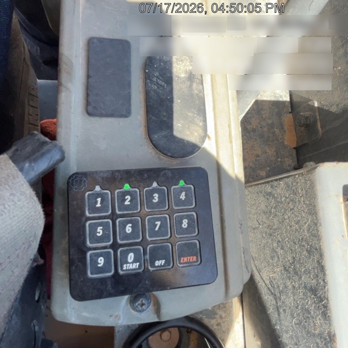 2022 TAKEUCHI TB235-2R