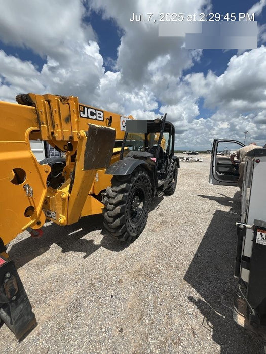 2022 JCB 510-56