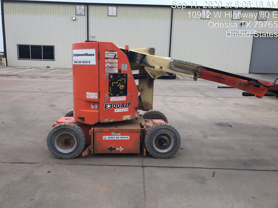 2019 JLG E300AJP